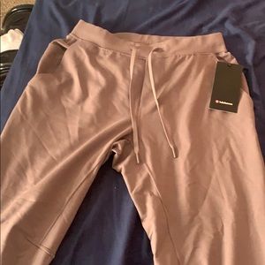 lululemon sweatpants/joggers